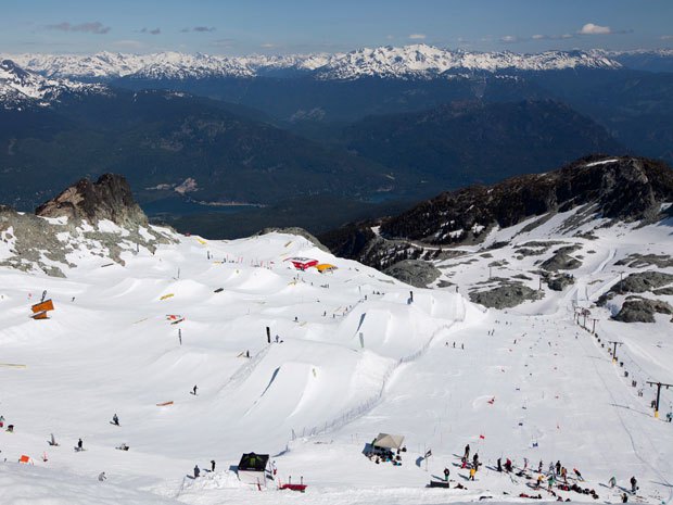 images_News_Canada_blackcomb-glacier