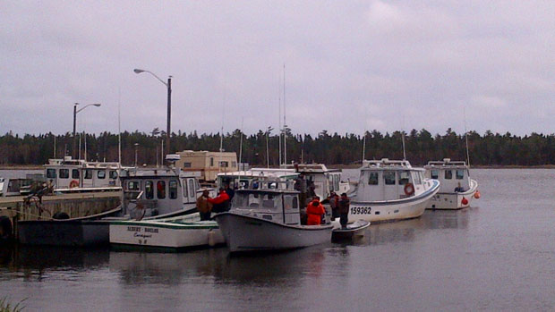 images_News_Canada_nb-boats-620