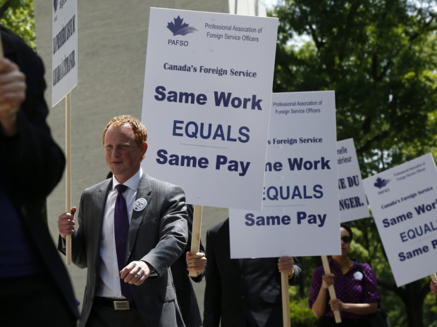 images_News_Canada_us_canada_embassy_protest
