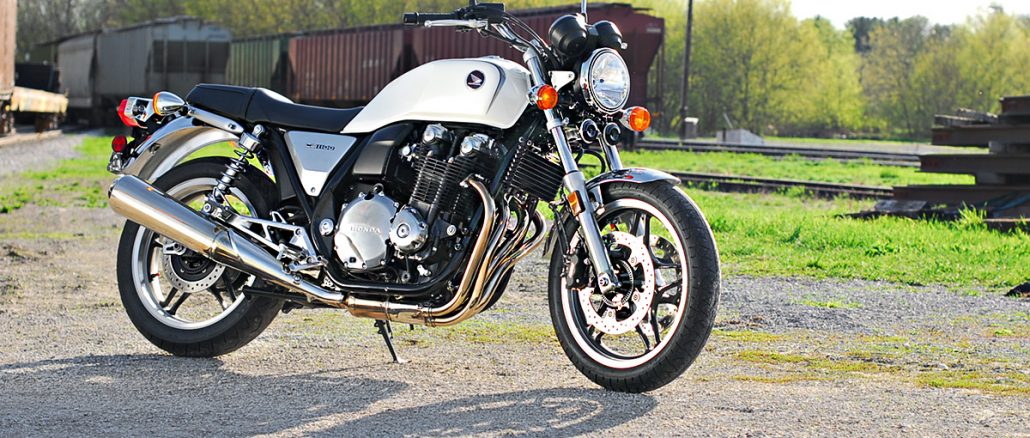 The 2013 Honda CB1100: A timeless design that hearkens back to the '69 CB750