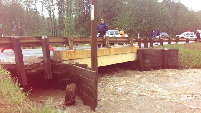 Power Restored of Half of Calgary Downtown amid Flood Cleanup