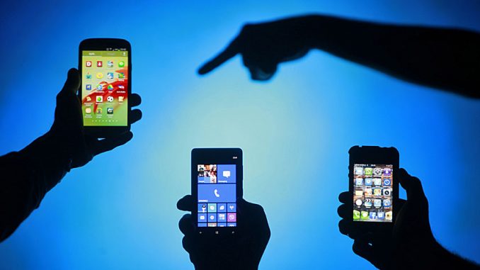 CRTC Unveils New Wireless Code with Fixed Roaming Charges