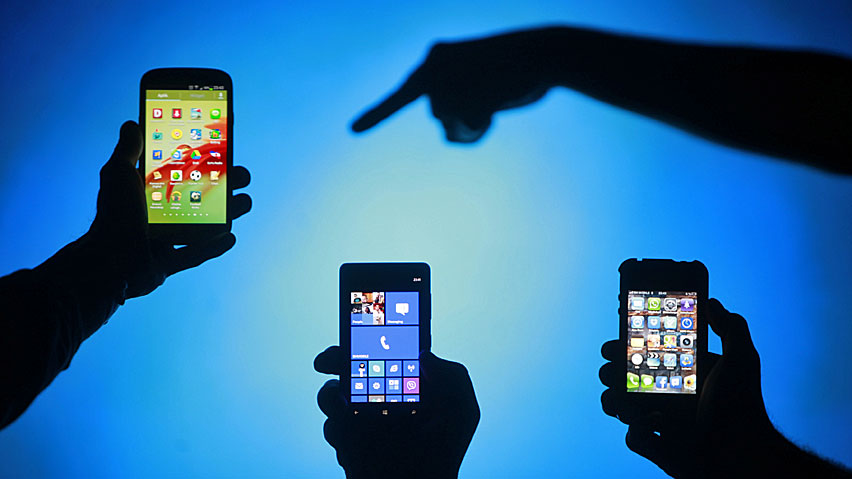 images_News_Canada_hi-telecom-cellphone