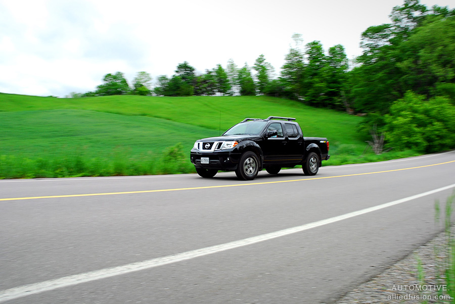 2013 Nissan Frontier Crew Cab PRO-4X 2013 Nissan Frontier Crew Cab PRO-4X