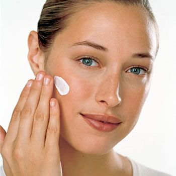 images_Lifestyle_Fashion_new_night_cream_trend