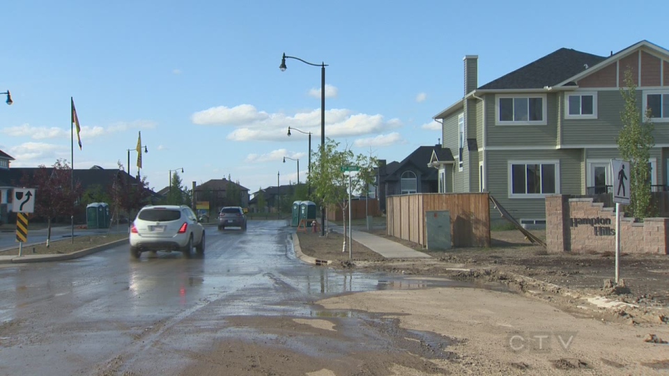 images_News_Canada_flood-berm