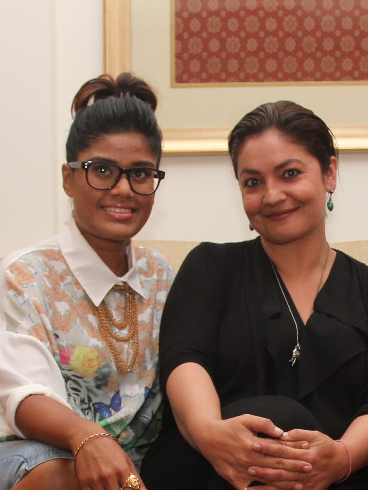 images_Cinema_Masala_pooja bhatt with maldivan singer unoosha who will get her first Bollywood Hindi film number break with Jism 3