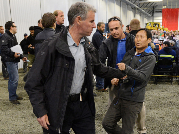 images_News_Canada_harper_north_20130823