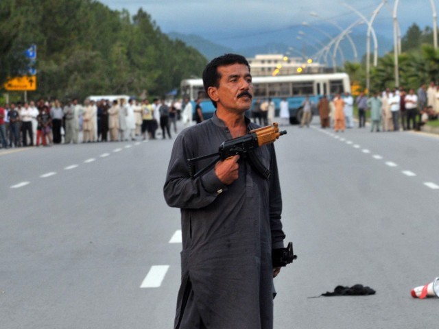 images_News_Pakistan_sikandar hayat