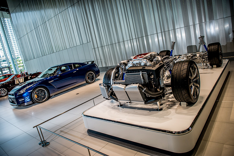 Nissan GT-R, the inner workings and final product side-by-side Nissan GT-R, the inner workings and final product side-by-side
