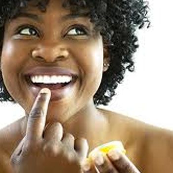 images_Lifestyle_Fashion_The_Best_Lip_Balms_With_SPF_to_Wear_in_the_Sun