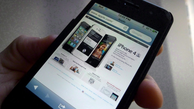 images_News_Canada_scoc-cellphone-lawsuit