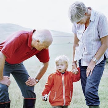 images_Lifestyle_Fashion_Dress_Guide_For_Grand_Parents