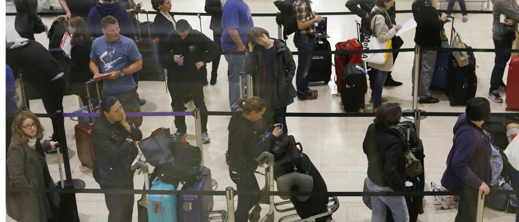 images_News_England_7_flightdelay_r_w_LRG