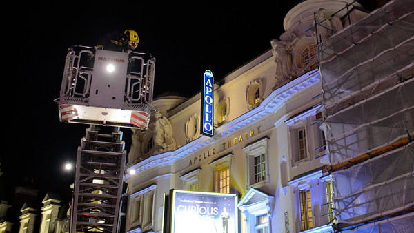 images_News_England_apollo theatre london 2