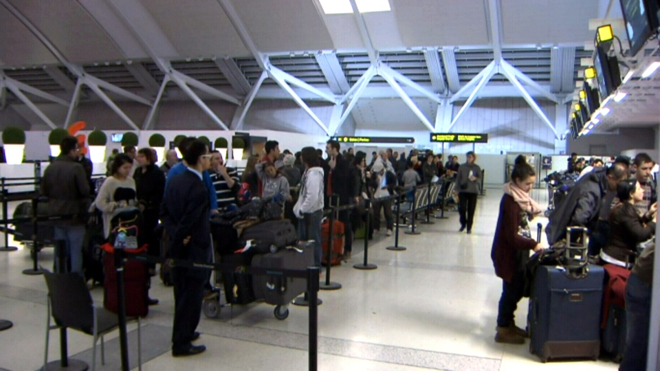 images_News_Canada_airport_copy