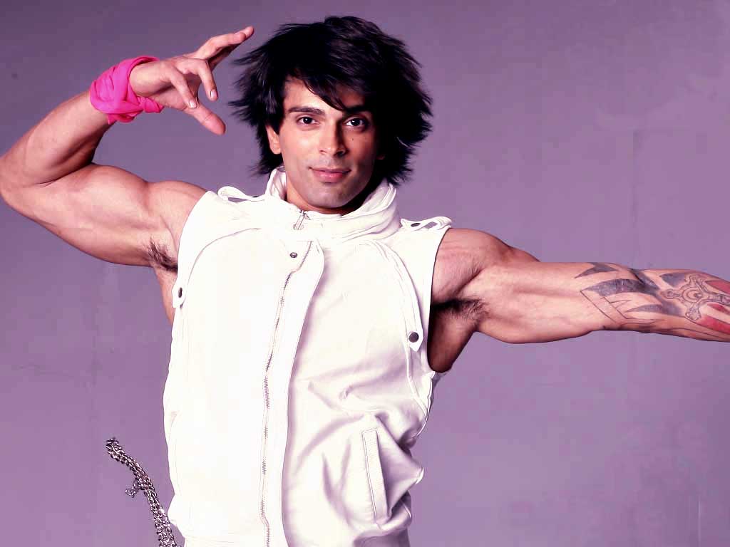 images_Cinema_Masala_Karan Singh Grover - Pic 1