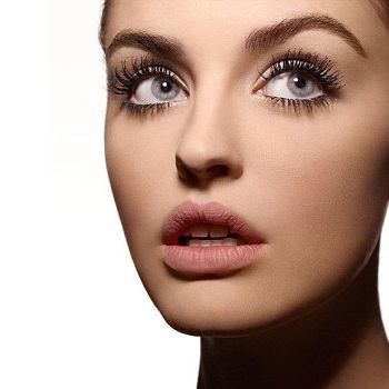 images_Lifestyle_Fashion_how_to_make_your_eyes_look_larger