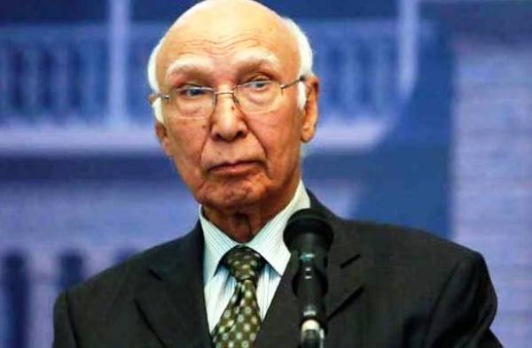 images_News_Pakistan_no-pak-us-deal-on-halt-to-missile-attacks-aziz-1394870996-7033