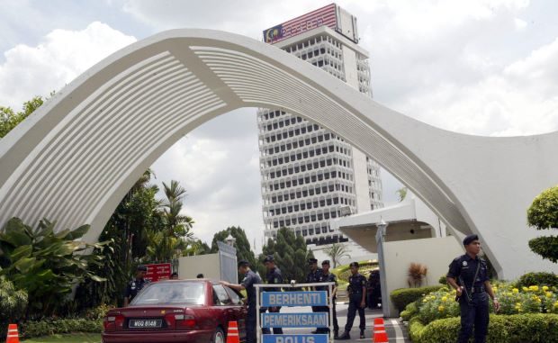 Opposition Protests Over Mulia’s Decision