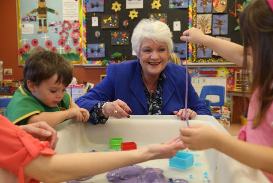 images_News_Canada_liz_sandals.jpg.size.xxlarge.promo