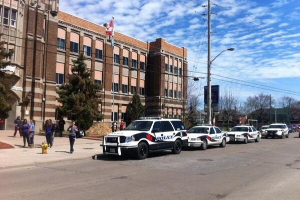 images_News_Canada_walkerville-lockdown-april-24-2014-599x400