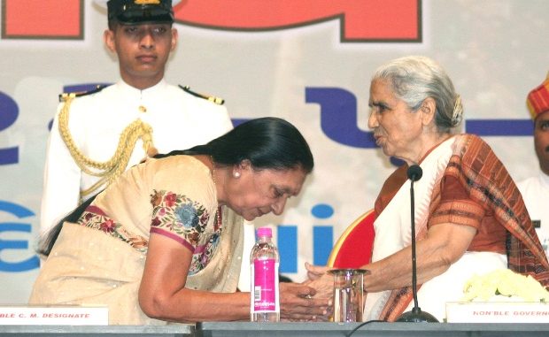 Anandiben Takes Oath As Gujarat CM