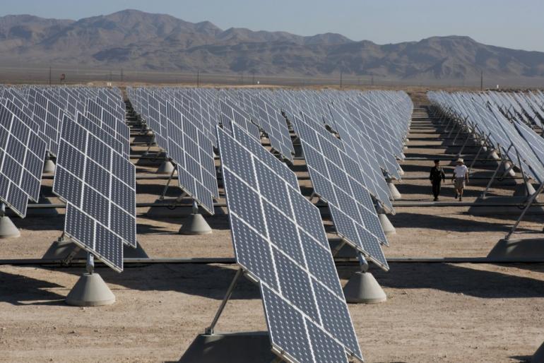 images_Business_Economy_An array-of-solar-photovoltaic-p