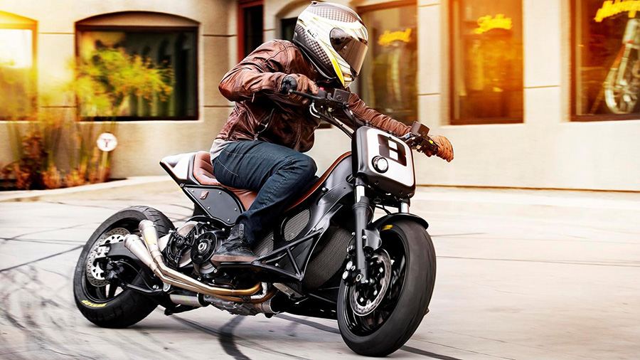 images_Lifestyle_Automotive_YamahaTMAXbyRSD-003