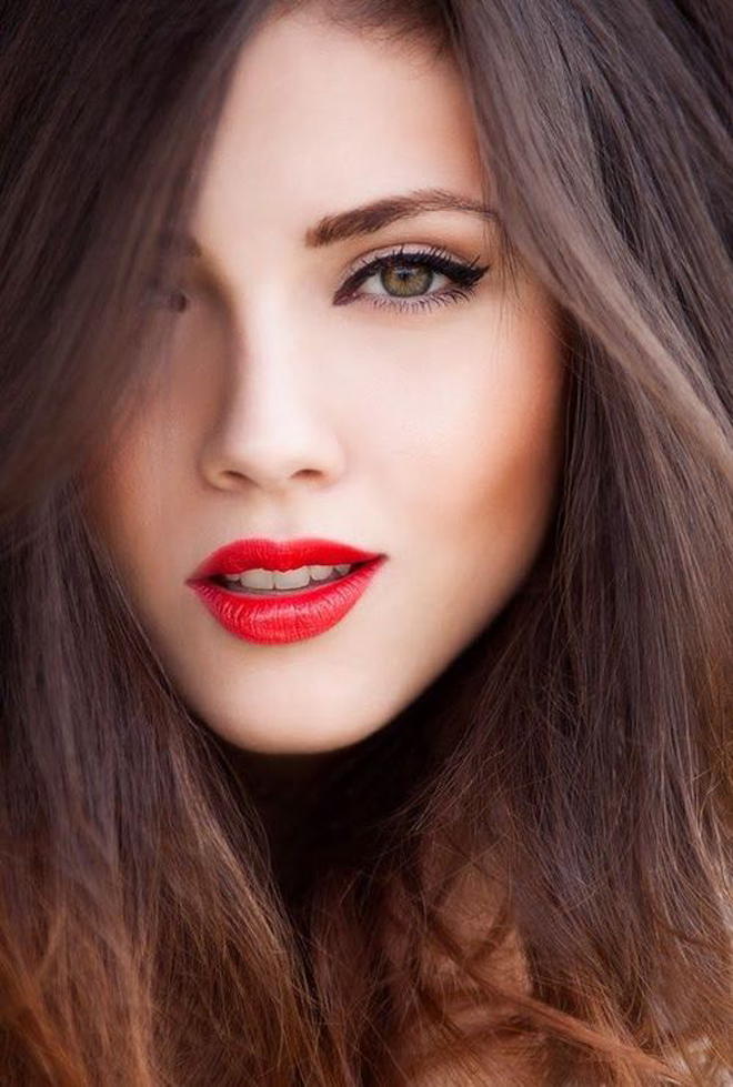 images_Lifestyle_Fashion_Red_Lipstick