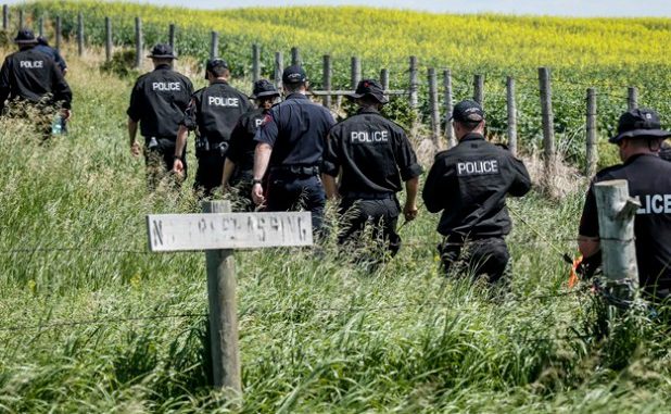 Authorities Asks Volunteer Searches for Missing Trio to Stop Authorities Asks Volunteer Searches for Missing Trio to Stop