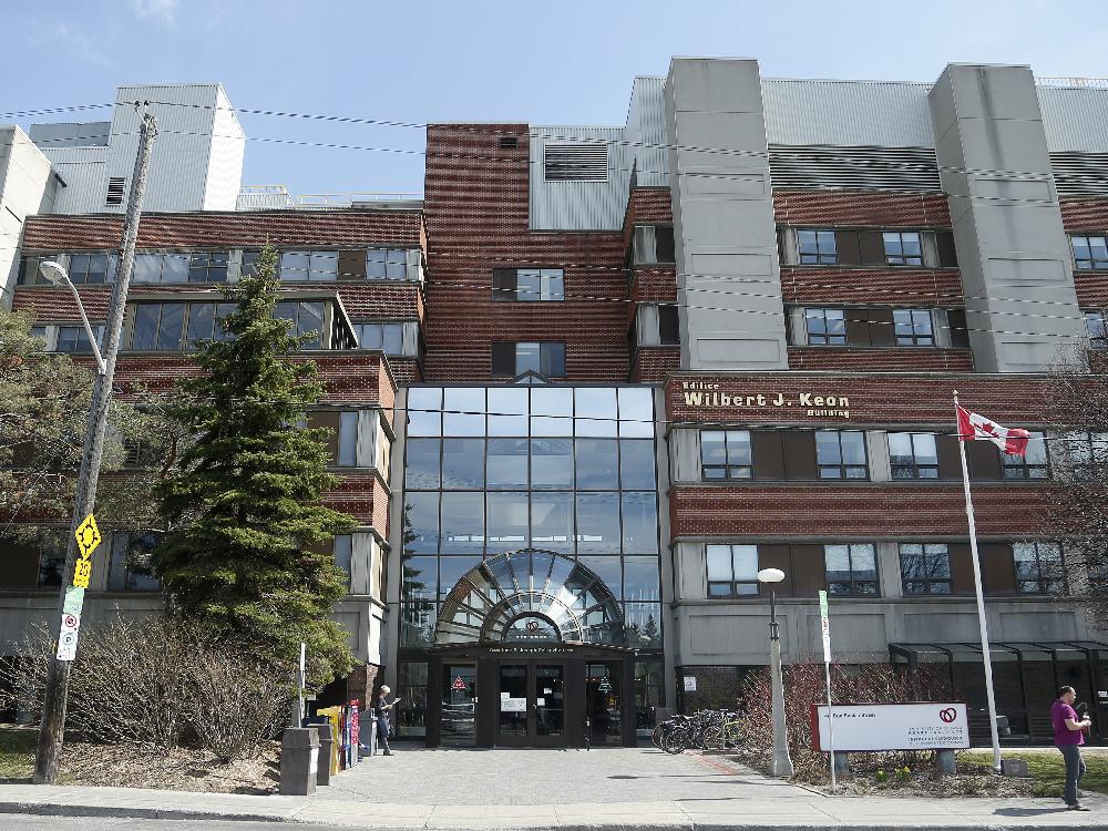 images_News_Canada_ottawa-on-may-2014-stock-photo-university-of-ottawa-heart-institute-j