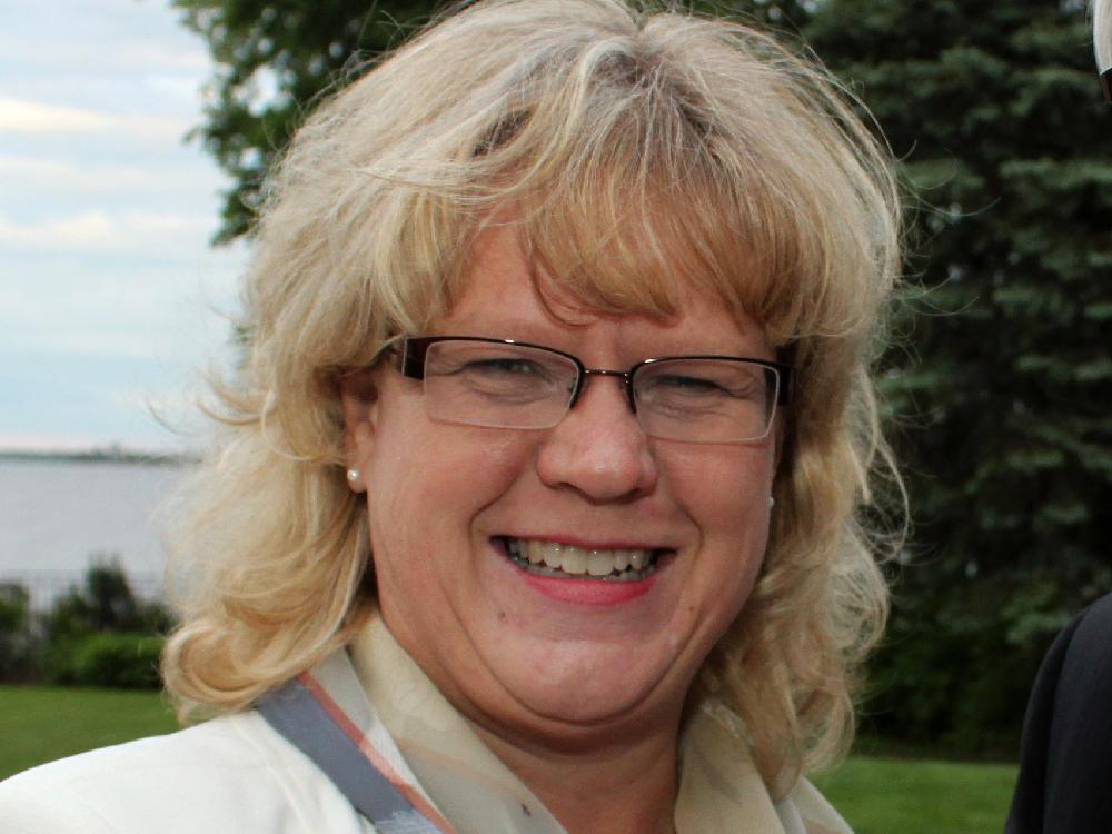 images_News_Canada_royal-ottawa-board-member-janice-charette-and-royal-ottawa-p