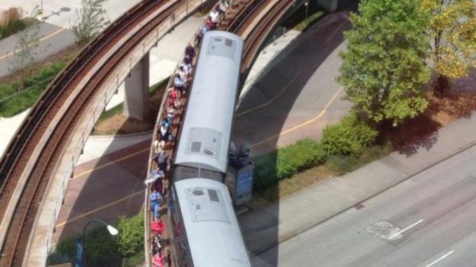 images_News_Canada_sky-train-shut-down