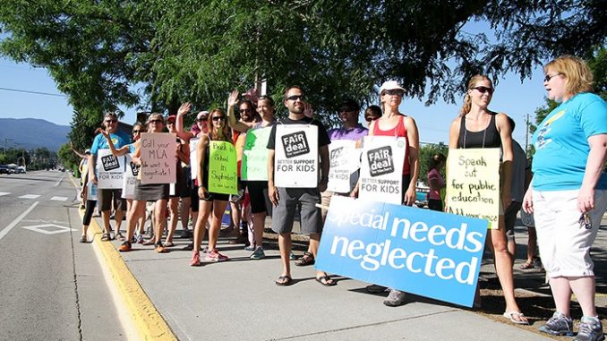 Blame Game Continues as Teachers, Government Fail to Negotiate Blame Game Continues as Teachers, Government Fail to Negotiate