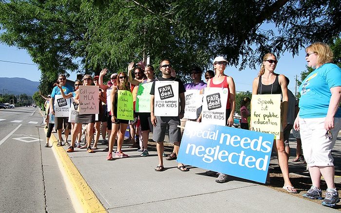 images_News_Canada_50707vernonlv-strike-27-9-14