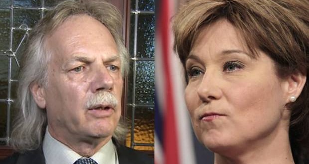 images_News_Canada_Striking-BC-teachers-urged-to-ratify-historic-deal-Report-620x330
