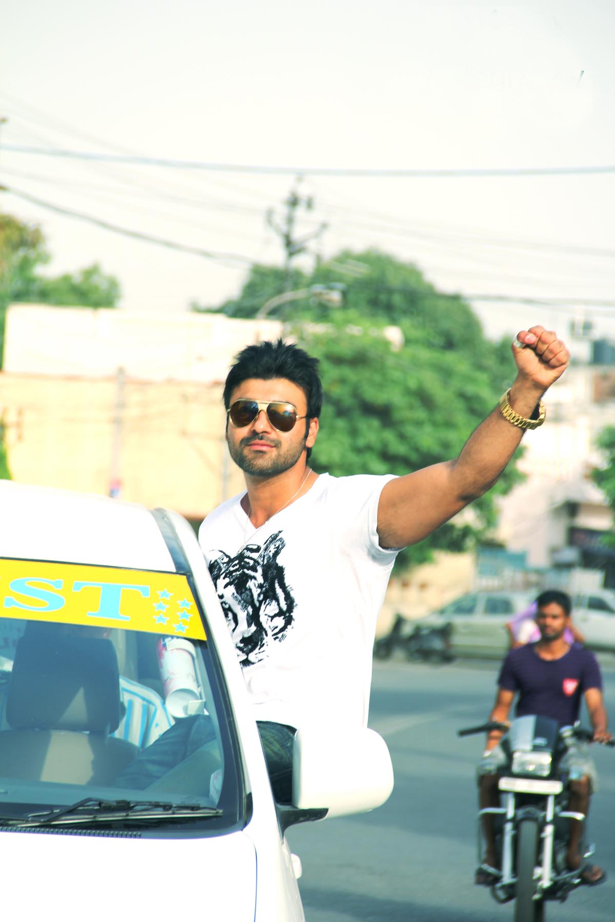 images_Cinema_Masala_Aarya Babbar - Pic 6 Image Courtesy - Dale Bhagwagar Media Group