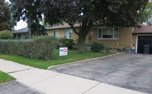 18 Officers Probed Toronto Crack House Break-in 18 Officers Probed Toronto Crack House Break-in