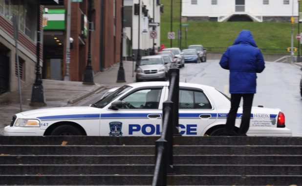 images_News_Canada_2014-10-23-09-36-05-cop-2