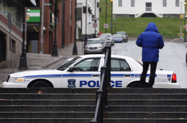 images_News_Canada_2014-10-23-09-36-05-cop-2