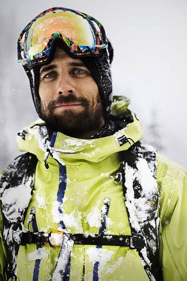 images_News_Canada_skier