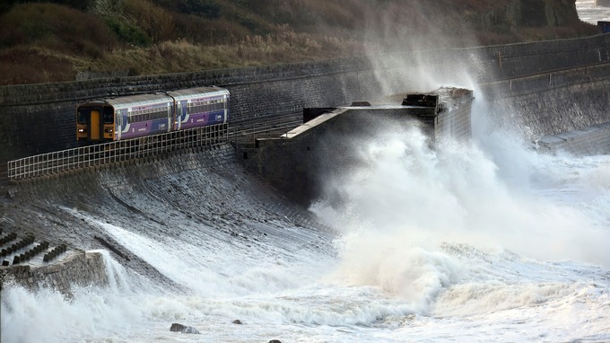 images_News_England_Hurricane Gonzalo