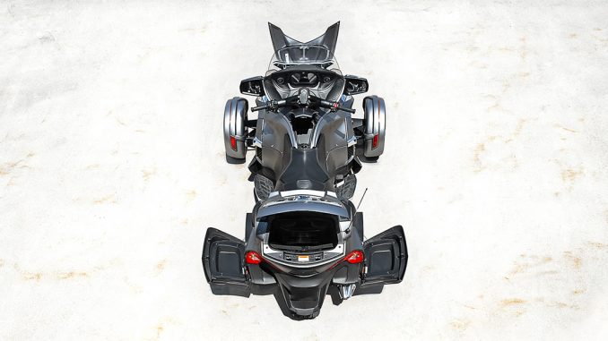 Two wheels up front, a fat rear tire and 155 litres of storage space. The 2014 Can-Am Spyder RT, there's nothing quite like it. Two wheels up front, a fat rear tire and 155 litres of storage space. The 2014 Can-Am Spyder RT, there's nothing quite like it.
