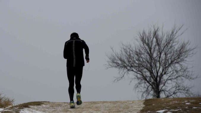 Freezing Rain Cause Power Outages for 3,700 West Winnipeg Customers Freezing Rain Cause Power Outages for 3,700 West Winnipeg Customers