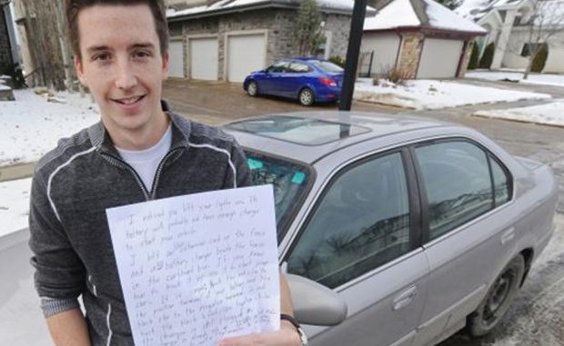 Stranger Writes Note, Gives Battery Charger After Student Leaves Car Lights On Stranger Writes Note, Gives Battery Charger After Student Leaves Car Lights On