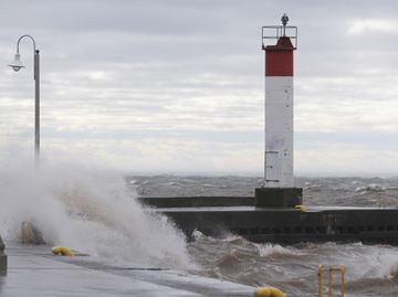 images_News_Canada_Windy_weather_04.28.11MI01___Content