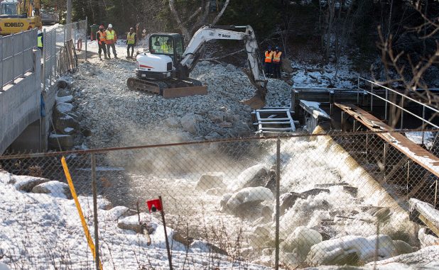 images_News_Canada_dam-flooding
