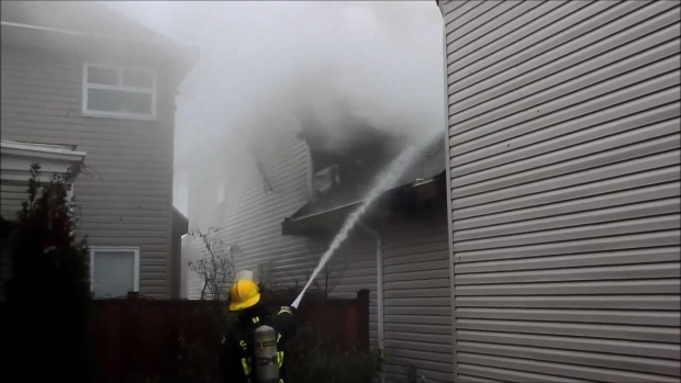 images_News_Canada_housefire