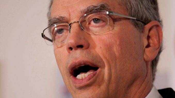 Finance Minister Oliver to Not Interfere in Mortgage Rates